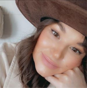 Meet your Posher, Audrey